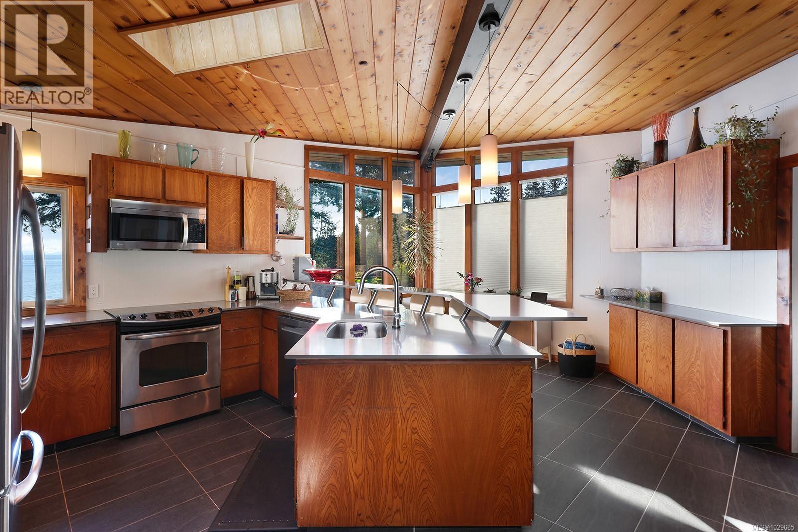 5862 ALDERGROVE DR - 22