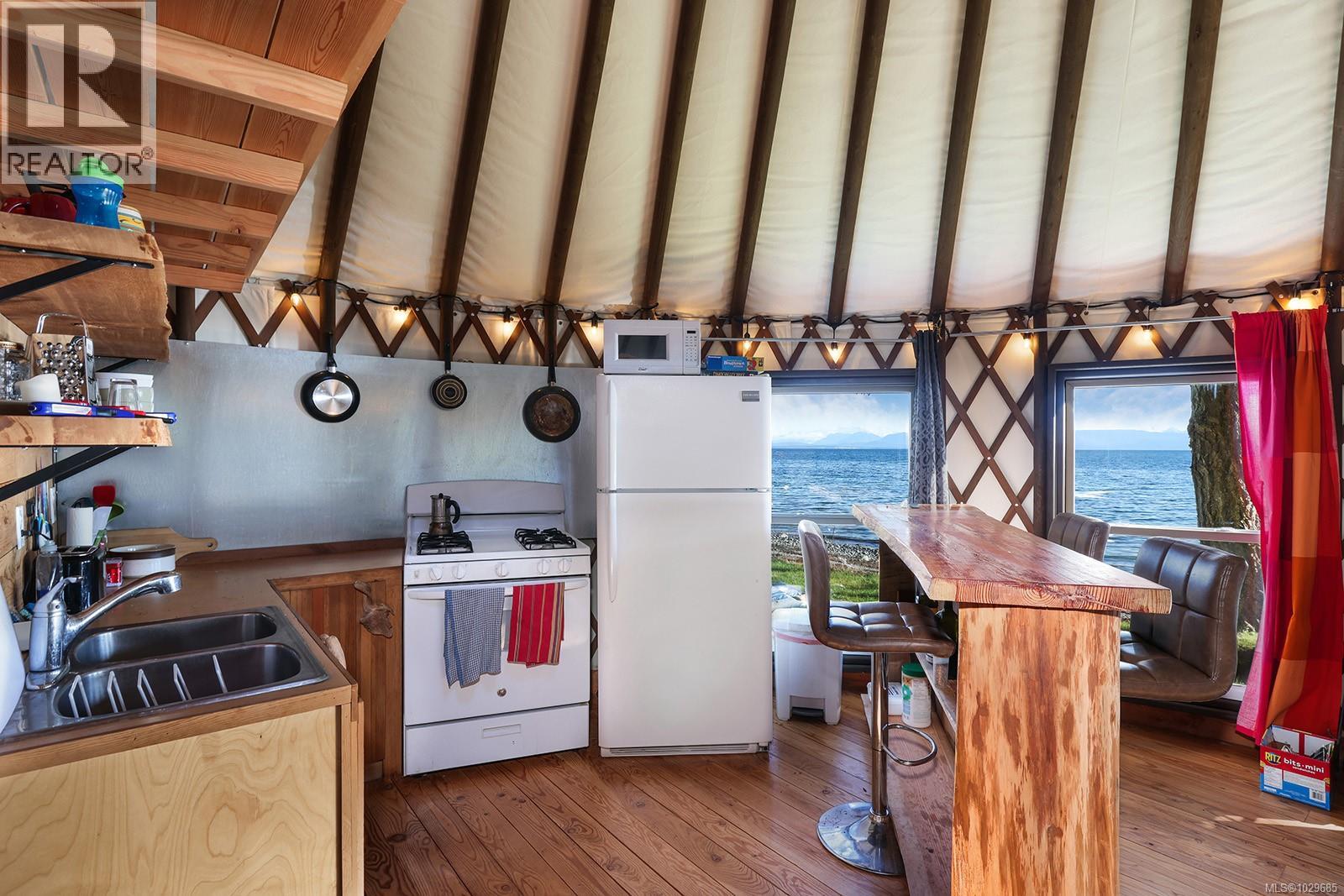 5862 ALDERGROVE DR - 52