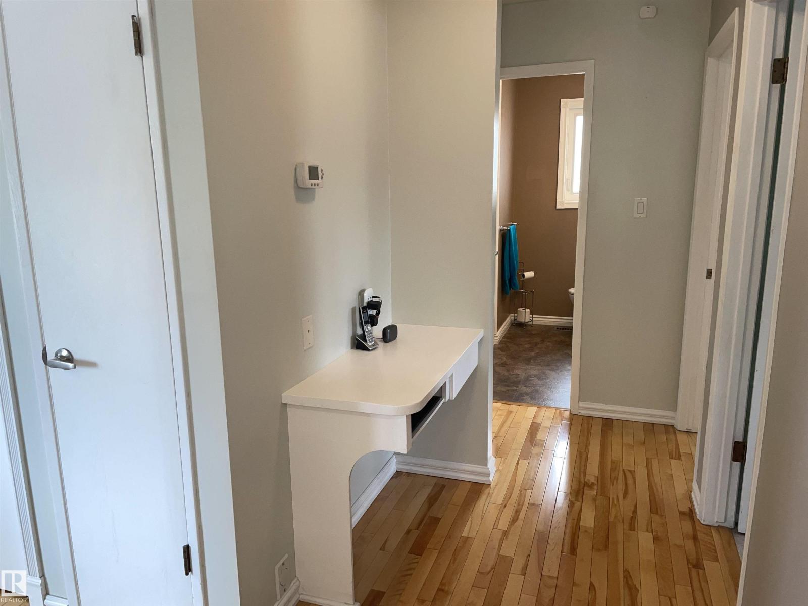 14212 30 ST NW, Edmonton