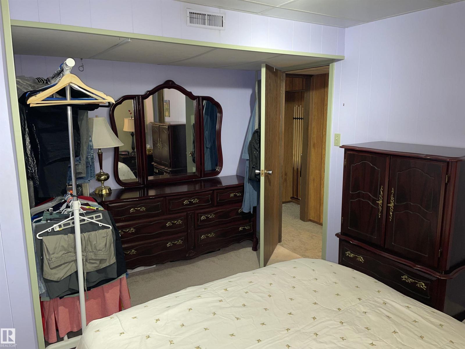 14212 30 ST NW, Edmonton