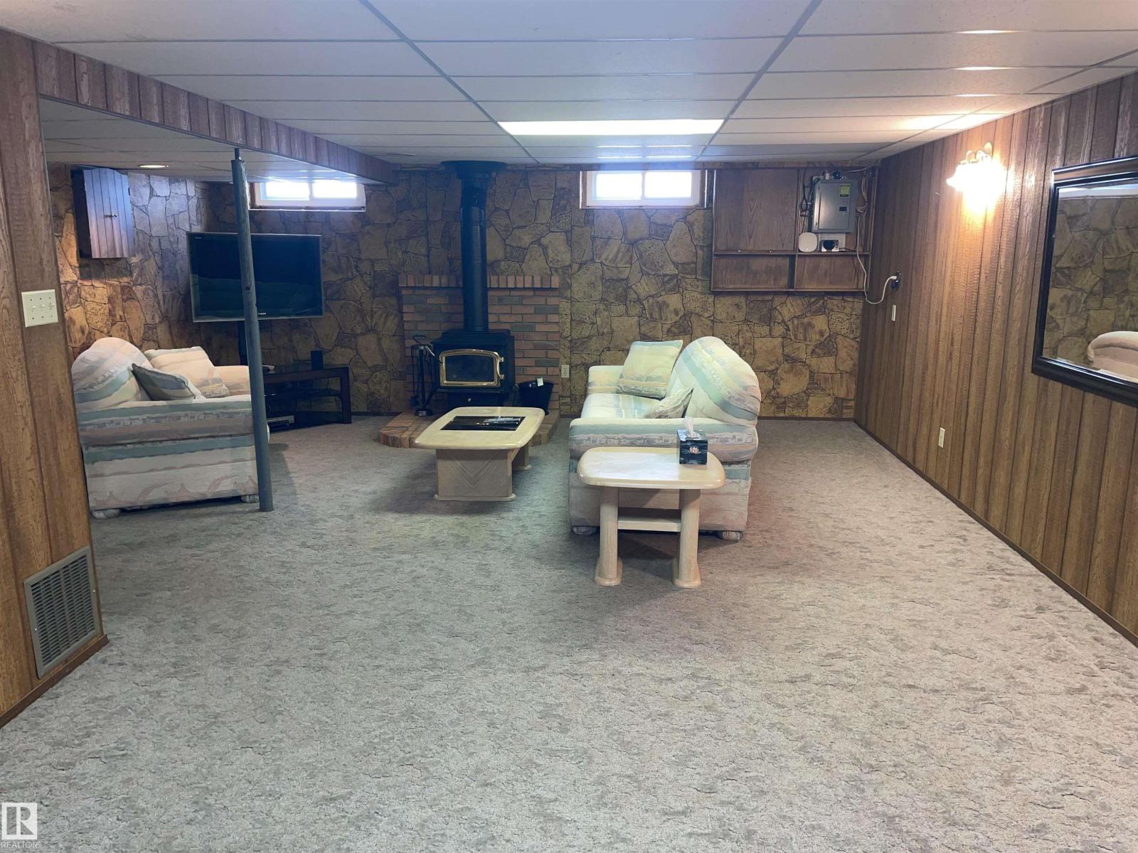 14212 30 ST NW, Edmonton