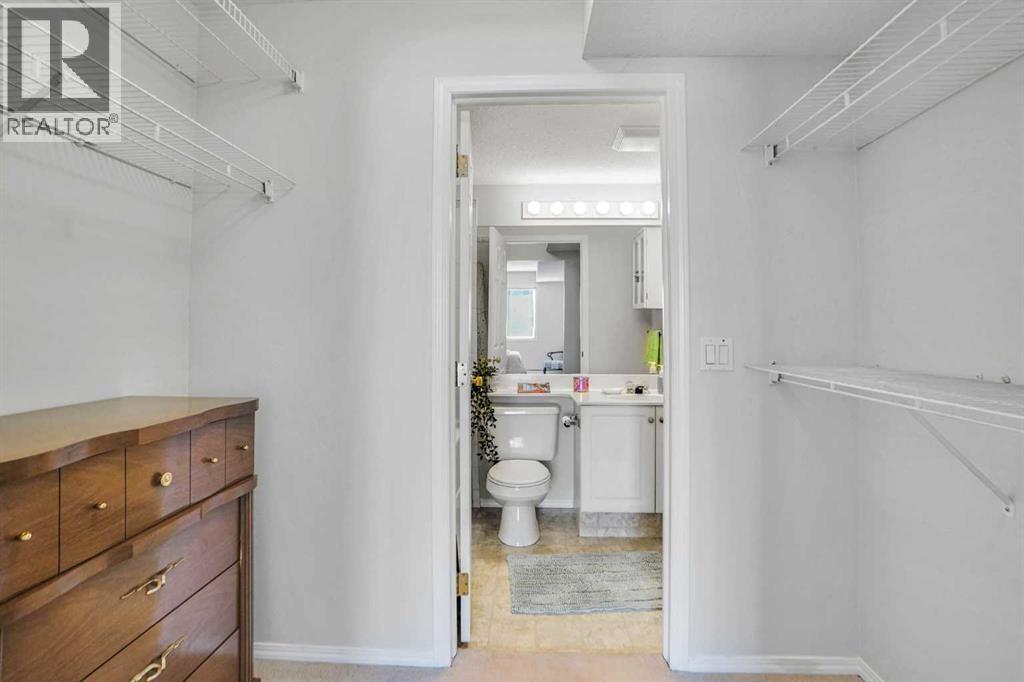 Single Family House for Sale in   Chaparral Ridge Drive SE Chaparral Calgary 