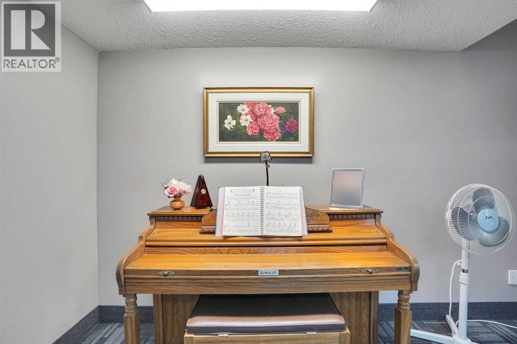 Single Family House for Sale in   Chaparral Ridge Drive SE Chaparral Calgary 