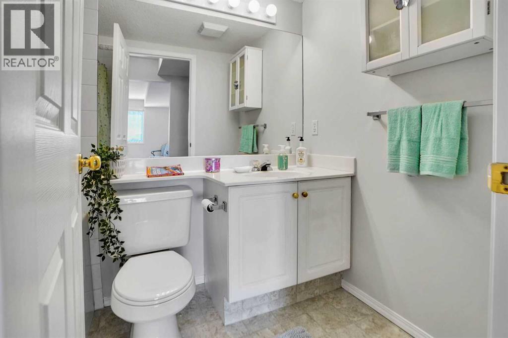 Single Family House for Sale in   Chaparral Ridge Drive SE Chaparral Calgary 