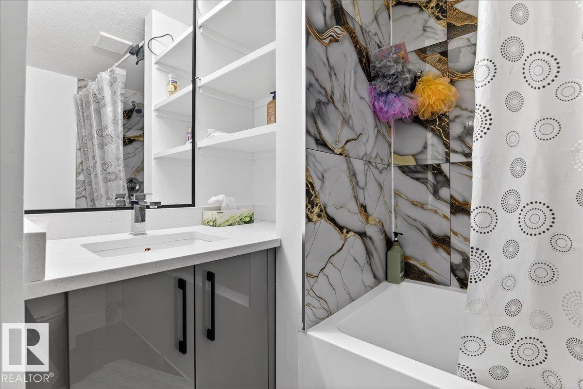 13111 82 ST NW, Edmonton