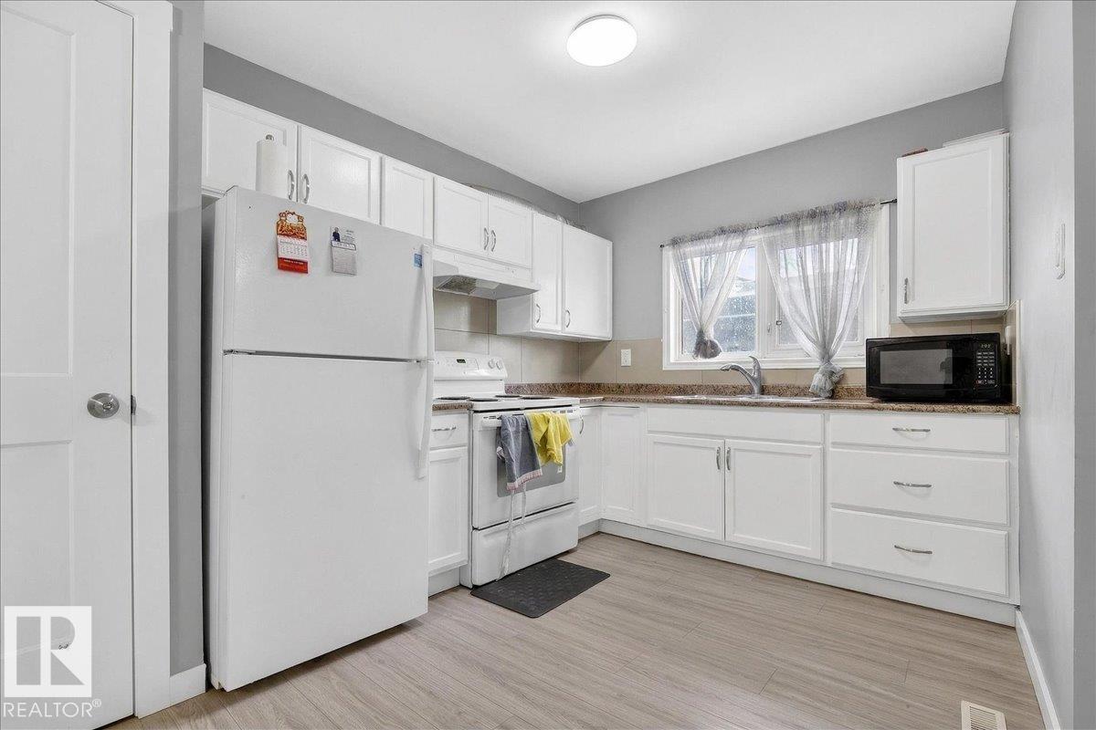 13111 82 ST NW, Edmonton