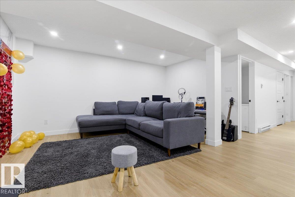 13111 82 ST NW, Edmonton