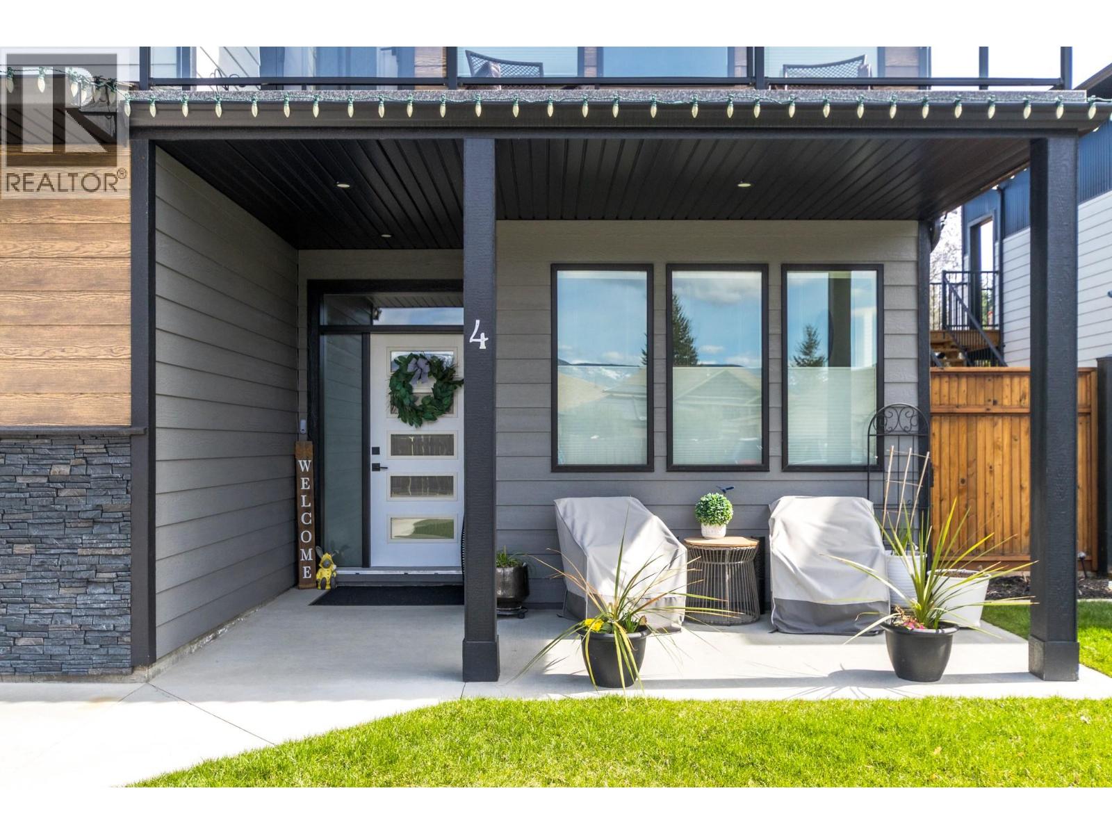 4 1441 20 Avenue Southeast, Salmon Arm