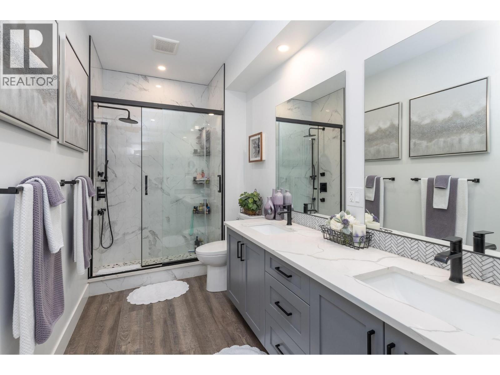 4 1441 20 Avenue Southeast, Salmon Arm