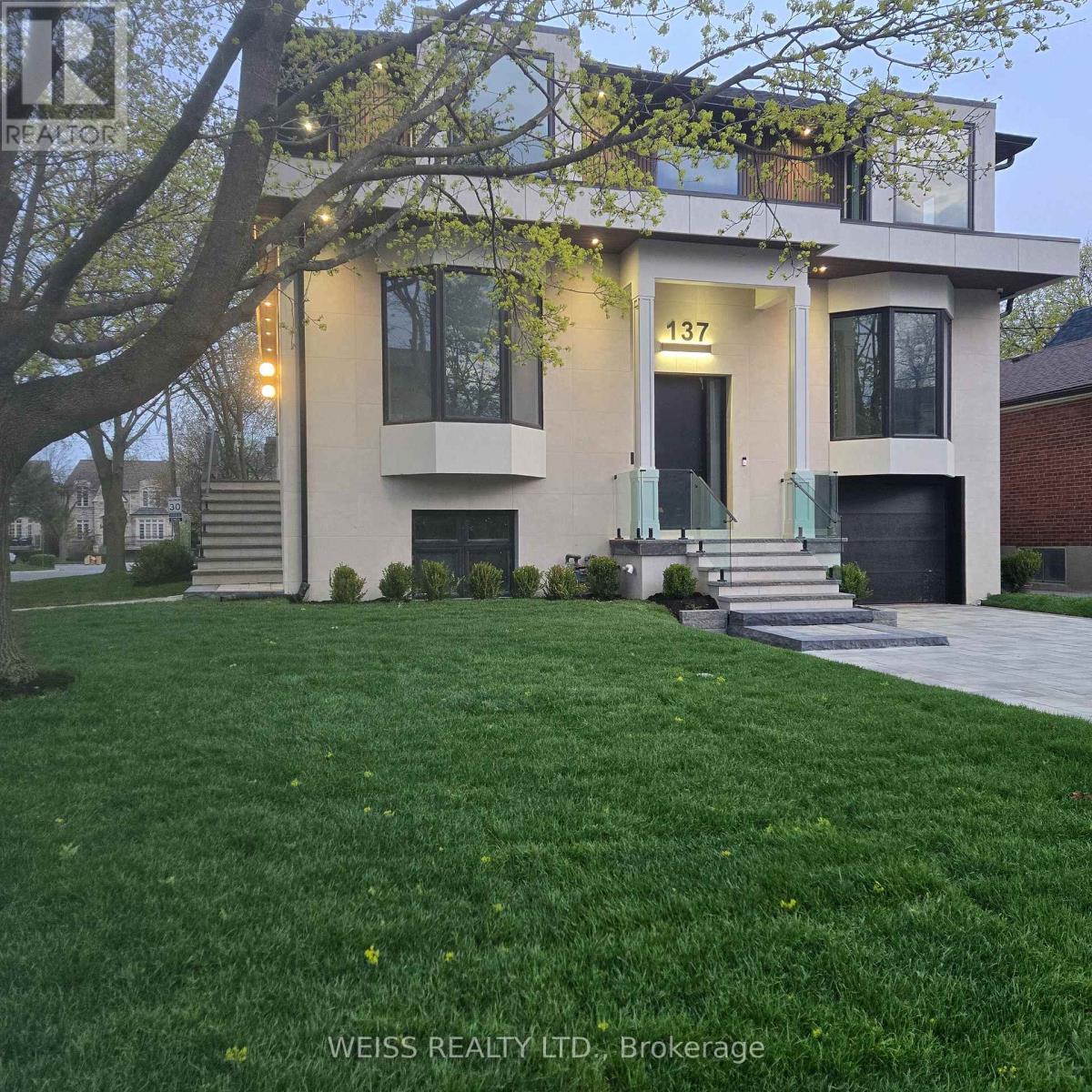 137 BANNOCKBURN AVENUE - 1