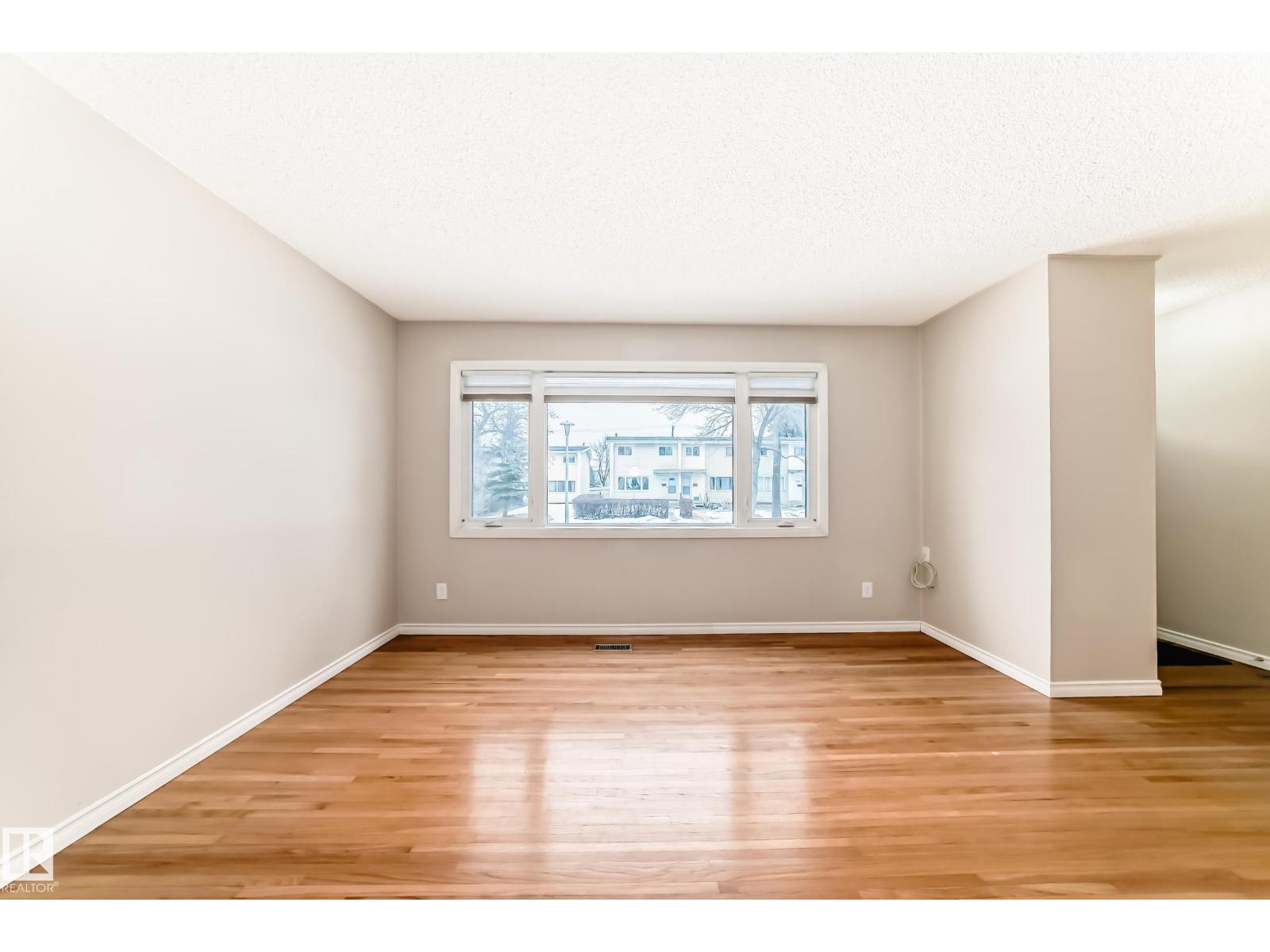 13222 83 ST NW, Edmonton