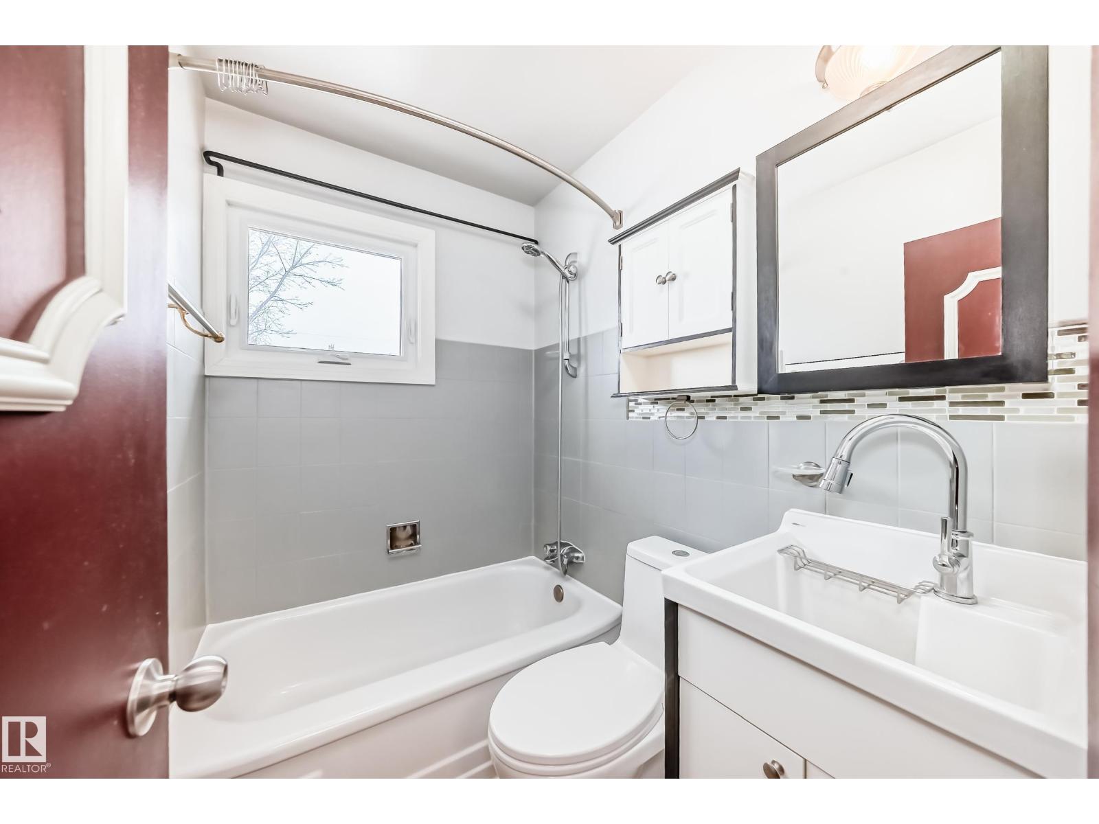 13222 83 ST NW, Edmonton