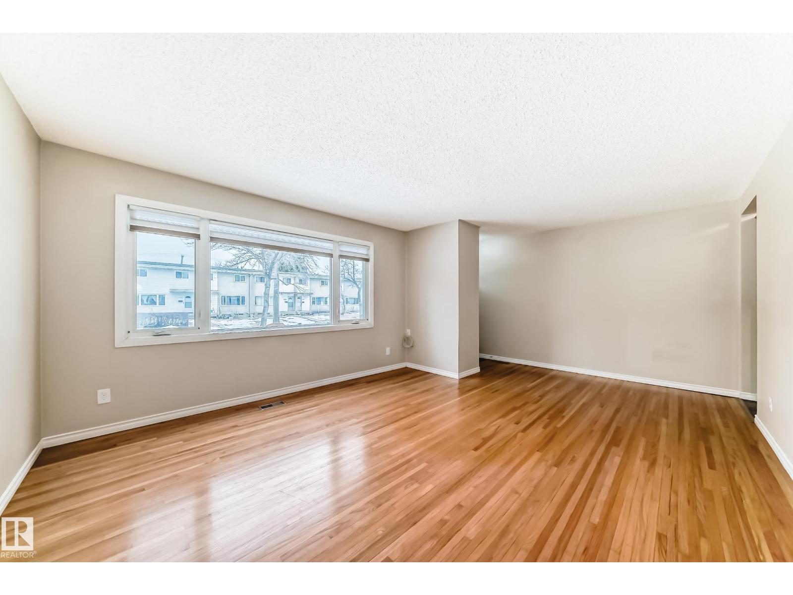 13222 83 ST NW, Edmonton