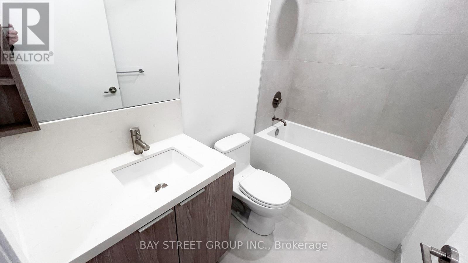 #821 2020 BATHURST STREET - 10