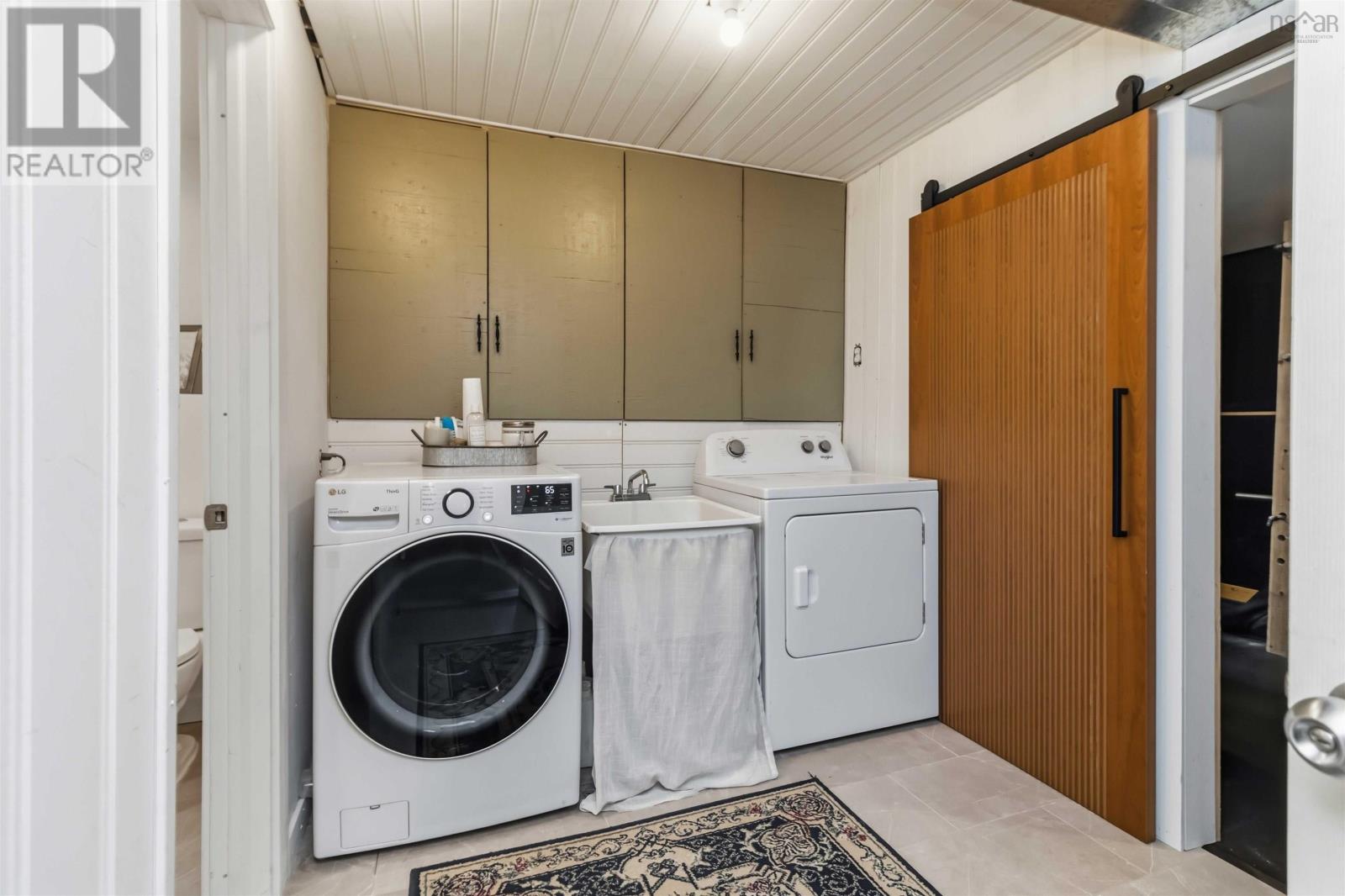 100 GREENDALE COURT - 22