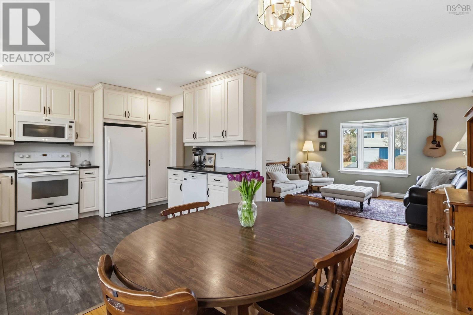 100 GREENDALE COURT - 7