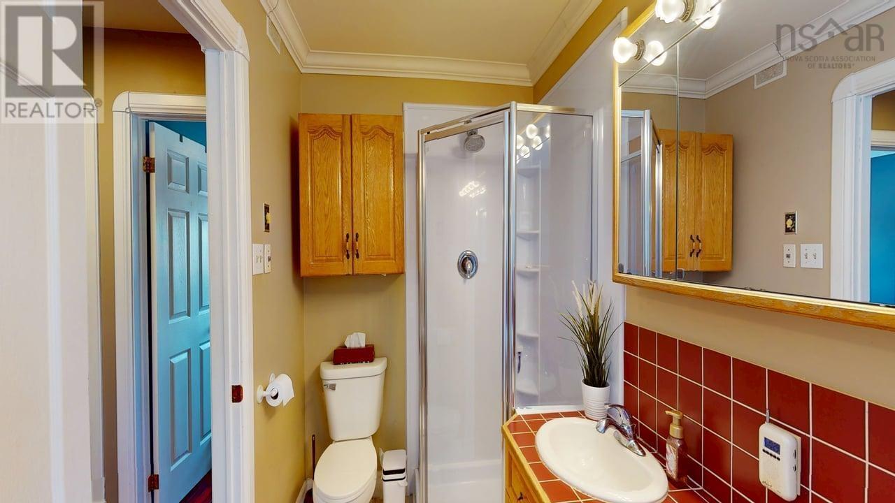 55 PLEASANT DRIVE - 11