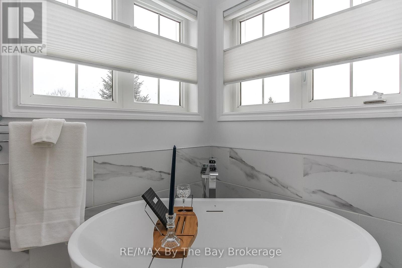 37 WALNUT DRIVE - 31