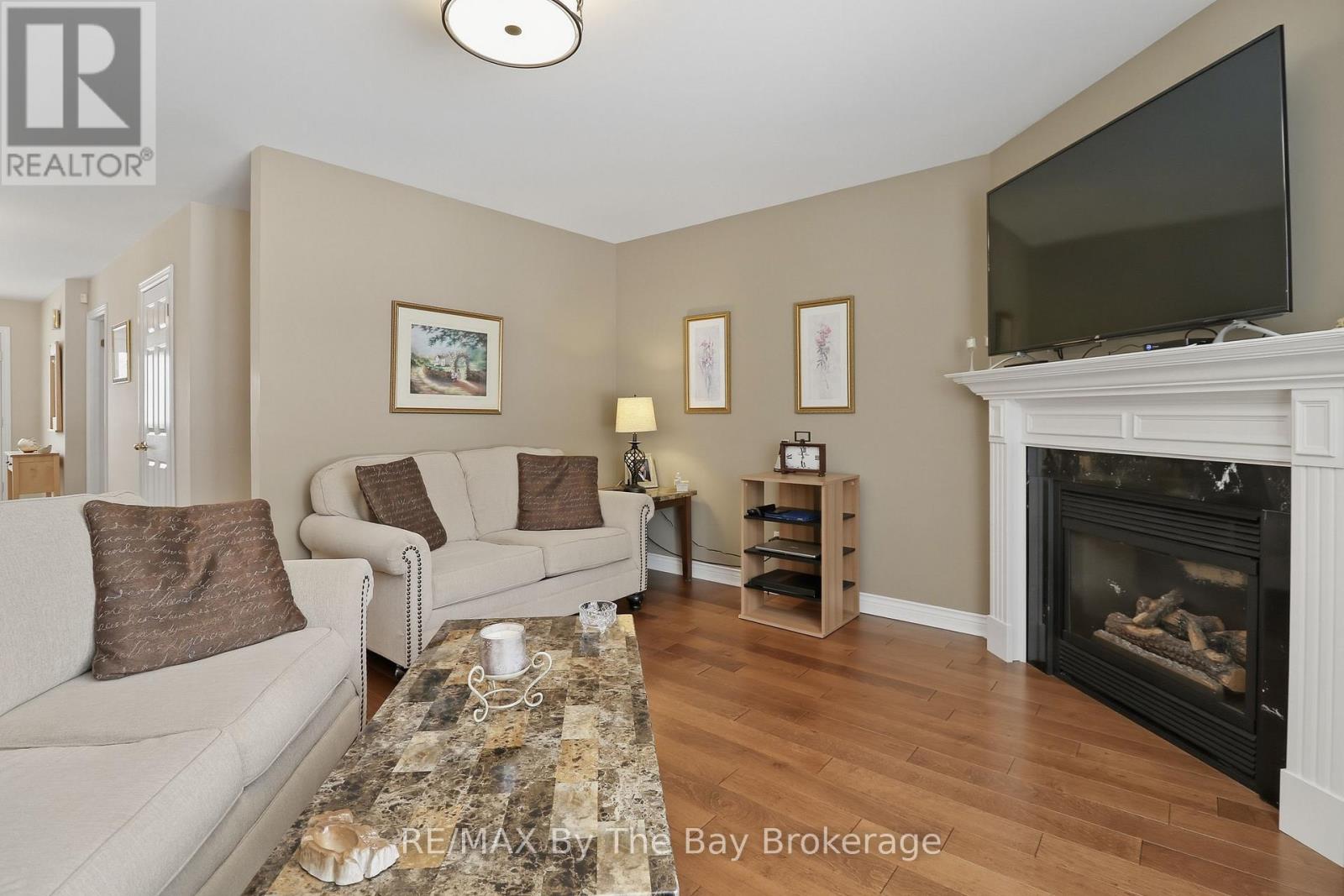 22 BRITTON COURT - 18