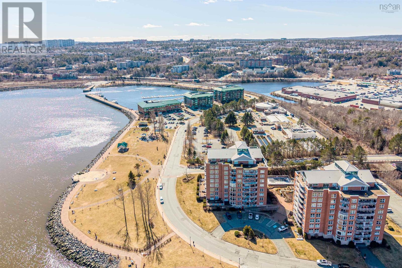 #403 99 WATERFRONT DRIVE - Image 3