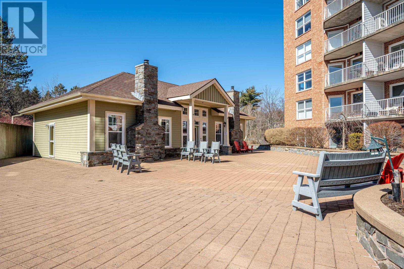 #403 99 WATERFRONT DRIVE - 34