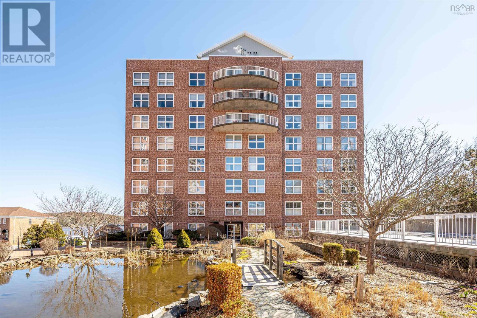 #403 99 WATERFRONT DRIVE - 42