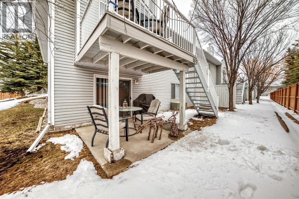 157 Hawkstone Manor NW, Calgary, Alberta