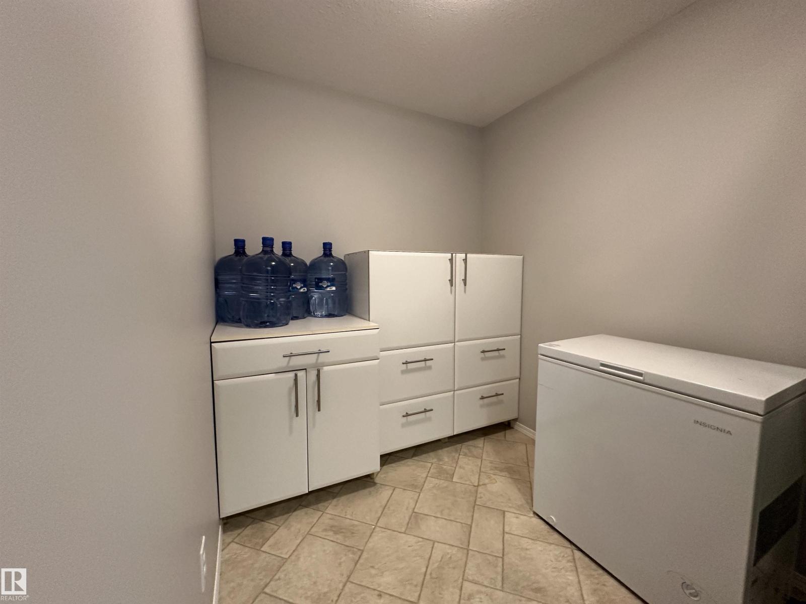 16122 131A ST NW, Edmonton