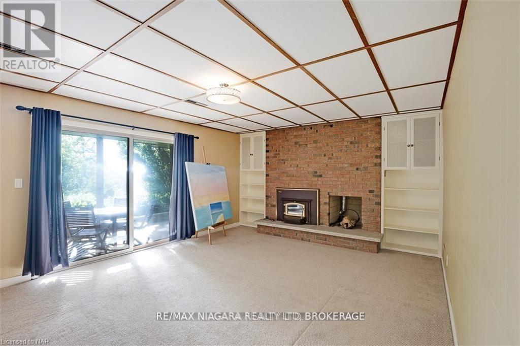 50 MELROSE DRIVE - 19