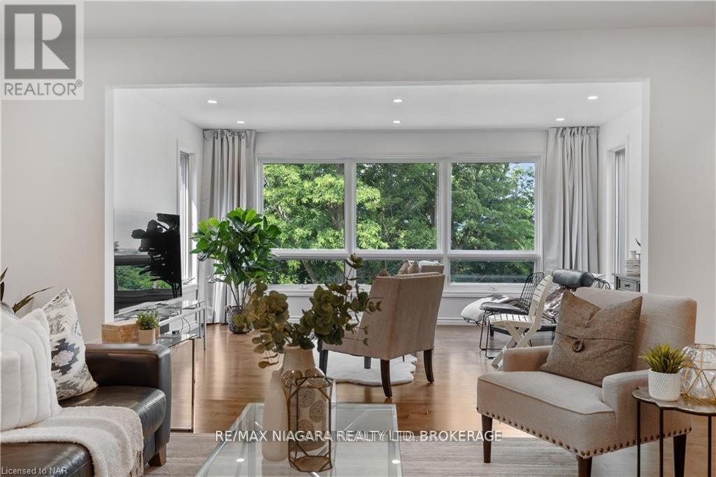 50 MELROSE DRIVE - 7