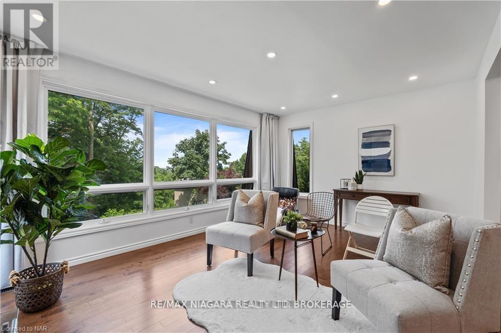 50 MELROSE DRIVE - 8