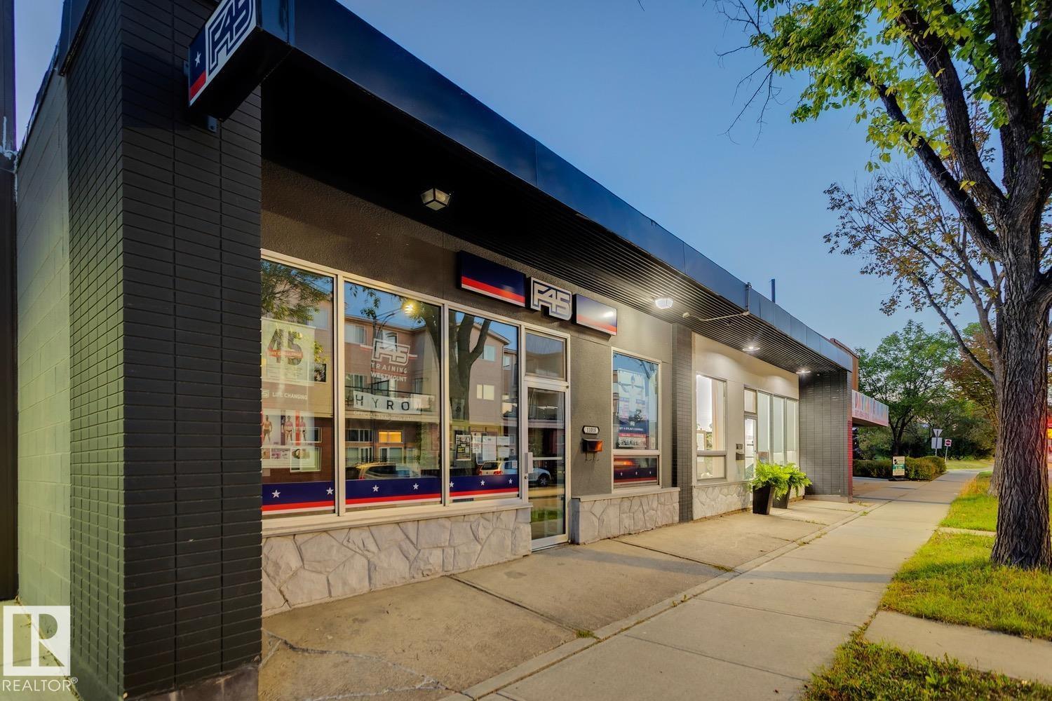 #209 11033 127 ST NW - 31