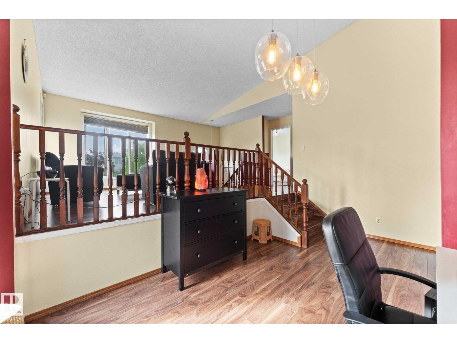 124 KLARVATTEN RD NW, Edmonton