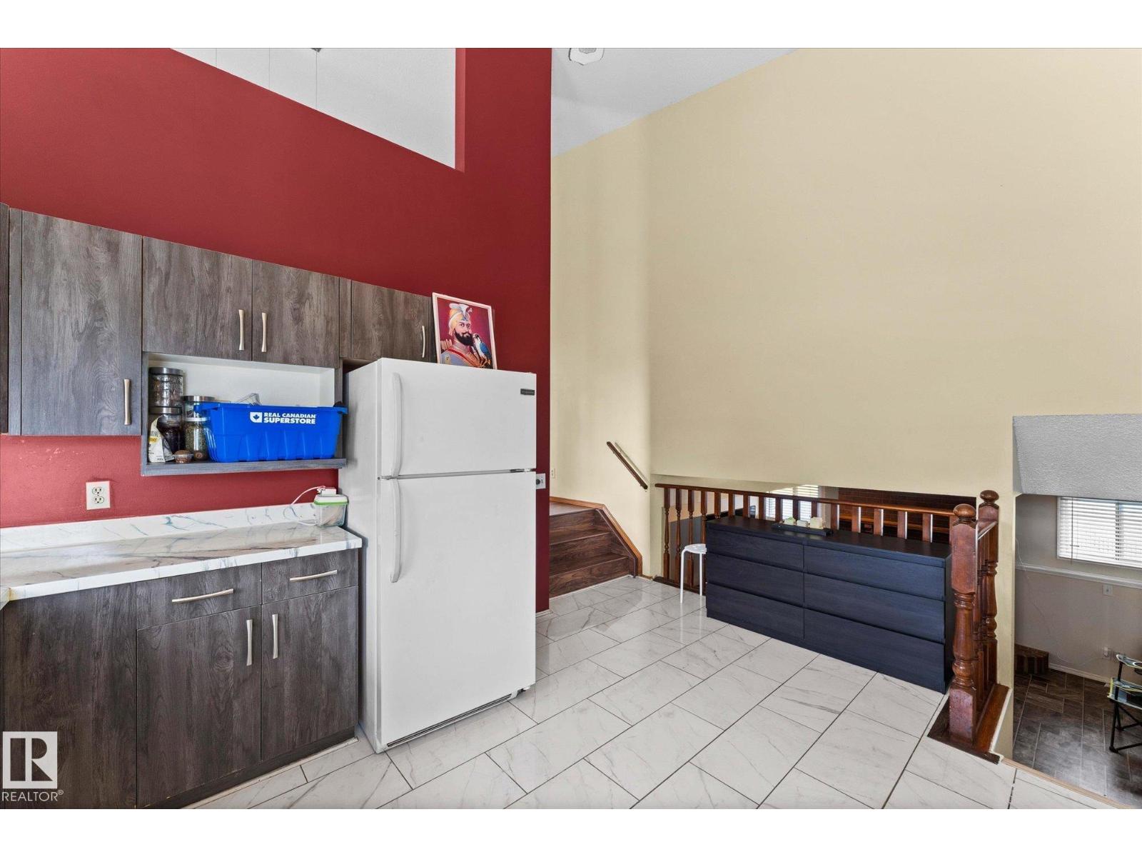 124 KLARVATTEN RD NW, Edmonton