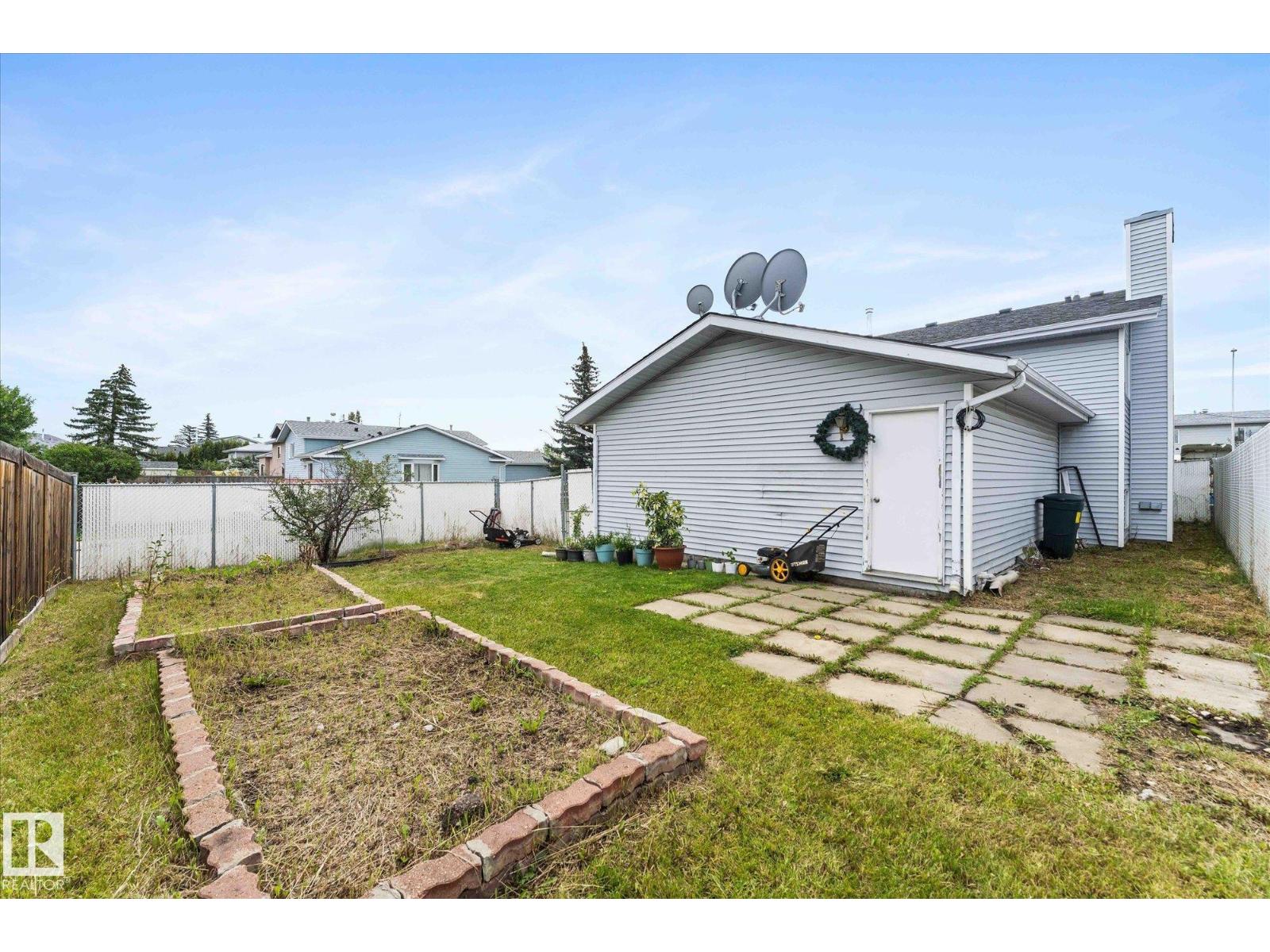 124 KLARVATTEN RD NW, Edmonton