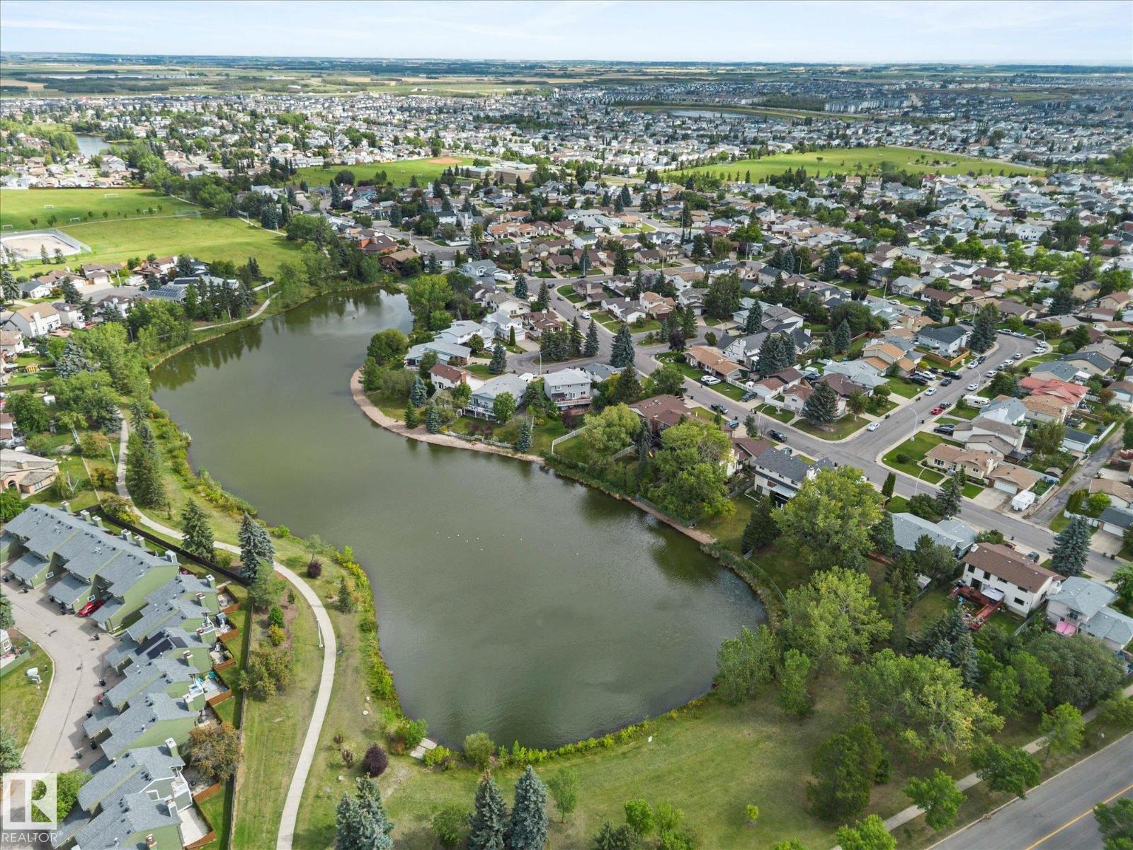 124 KLARVATTEN RD NW, Edmonton