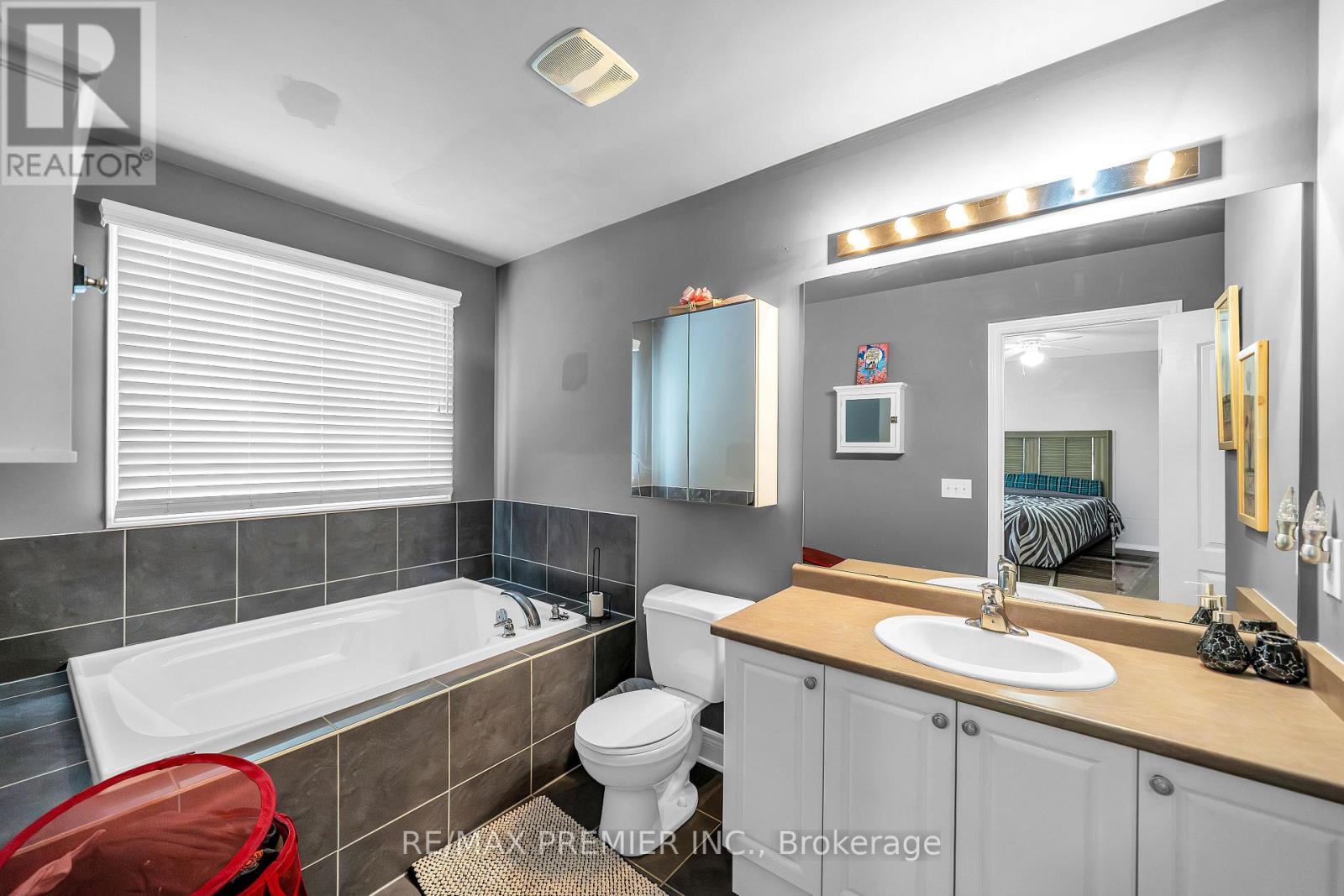 164 DEWELL CRESCENT - 16