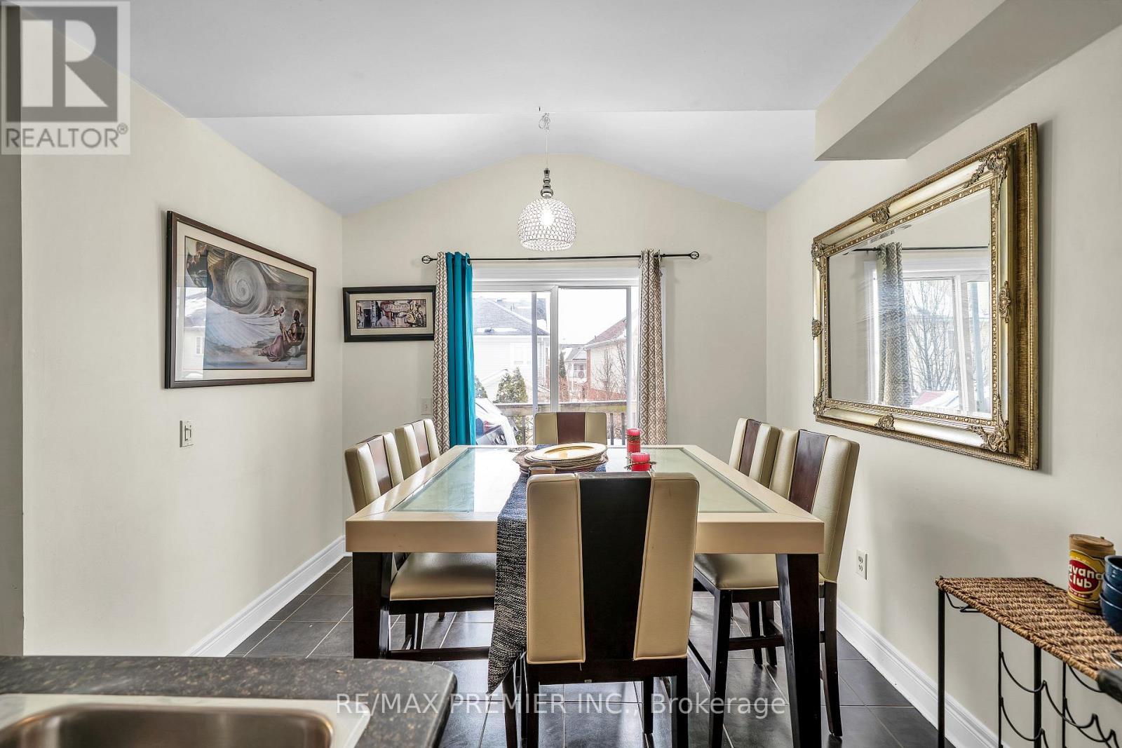 164 DEWELL CRESCENT - 8