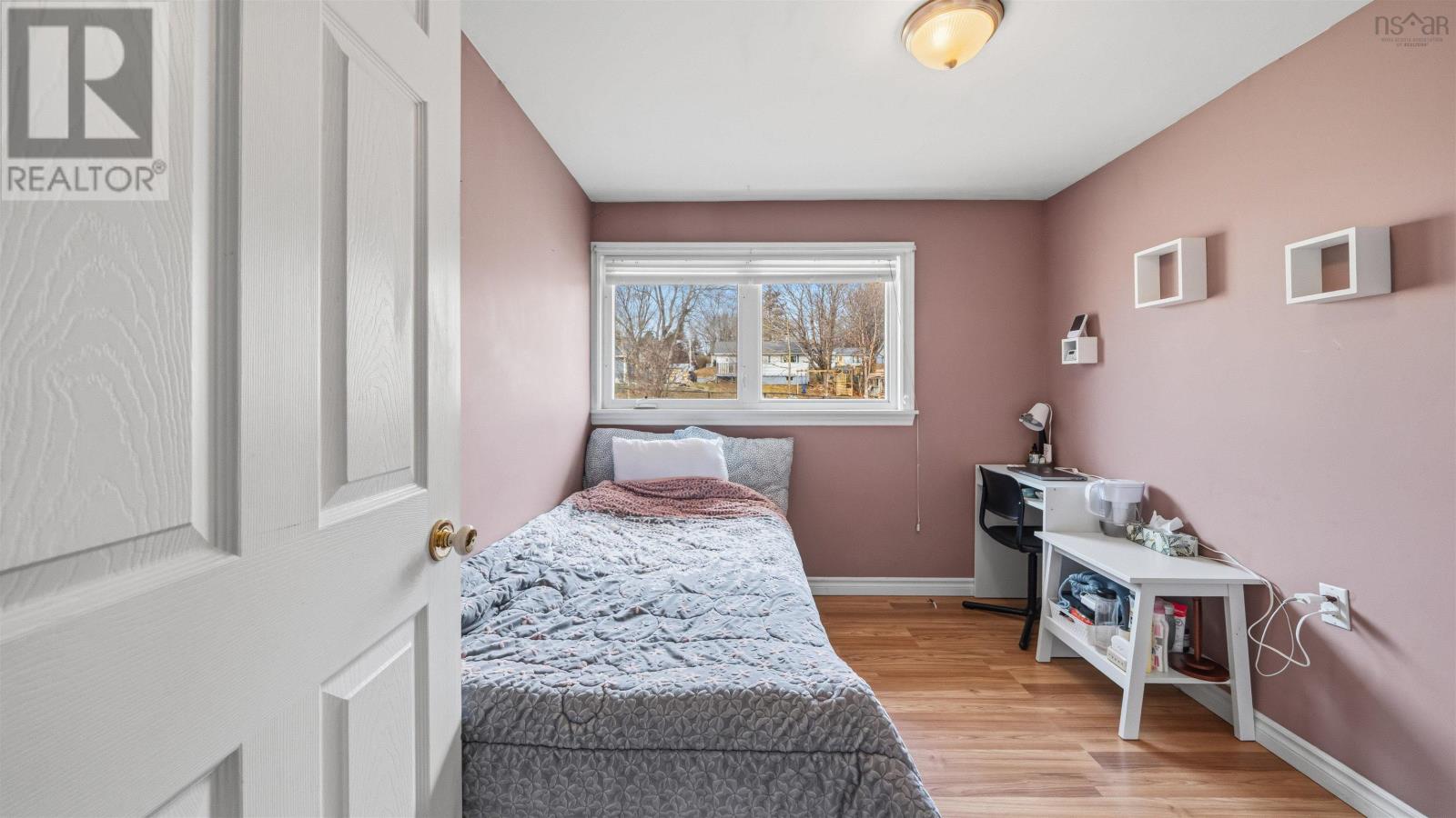 28 IRENE AVENUE - 23