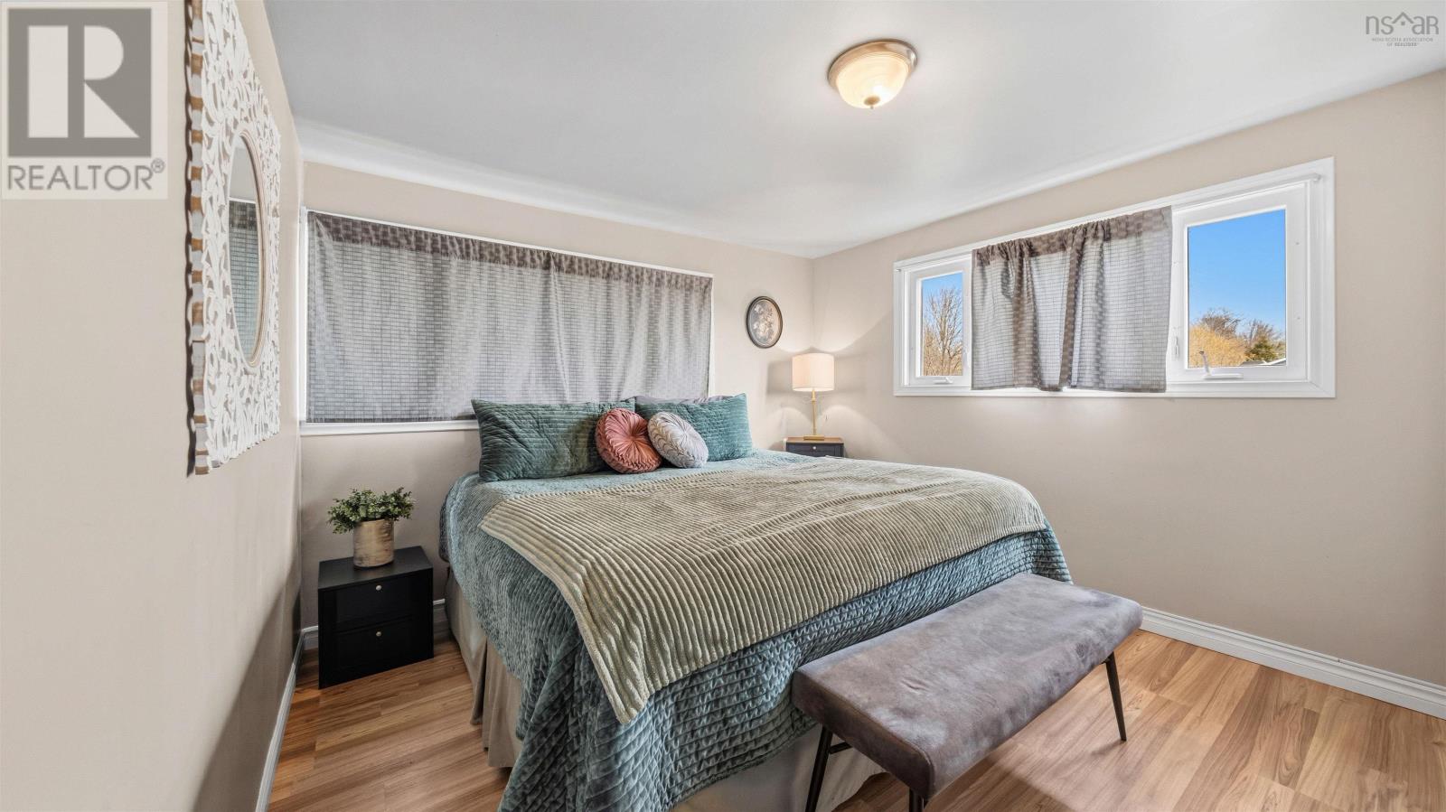 28 IRENE AVENUE - 16