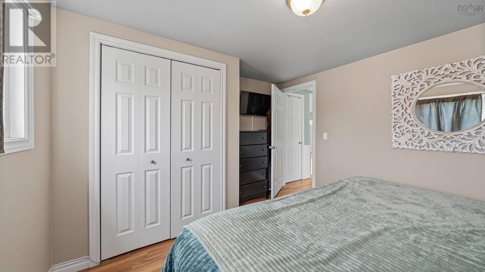 28 IRENE AVENUE - 19