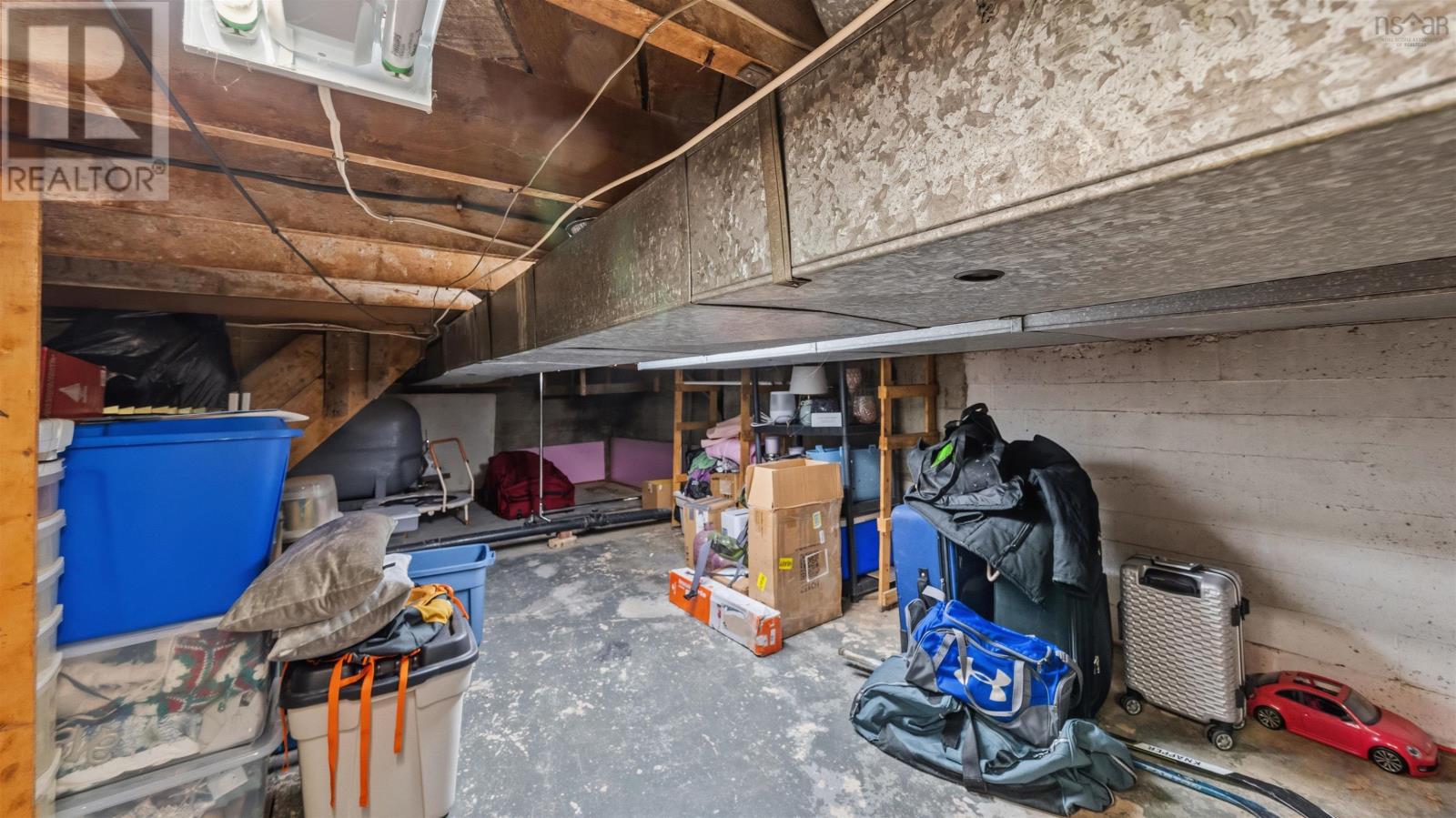 28 IRENE AVENUE - 41