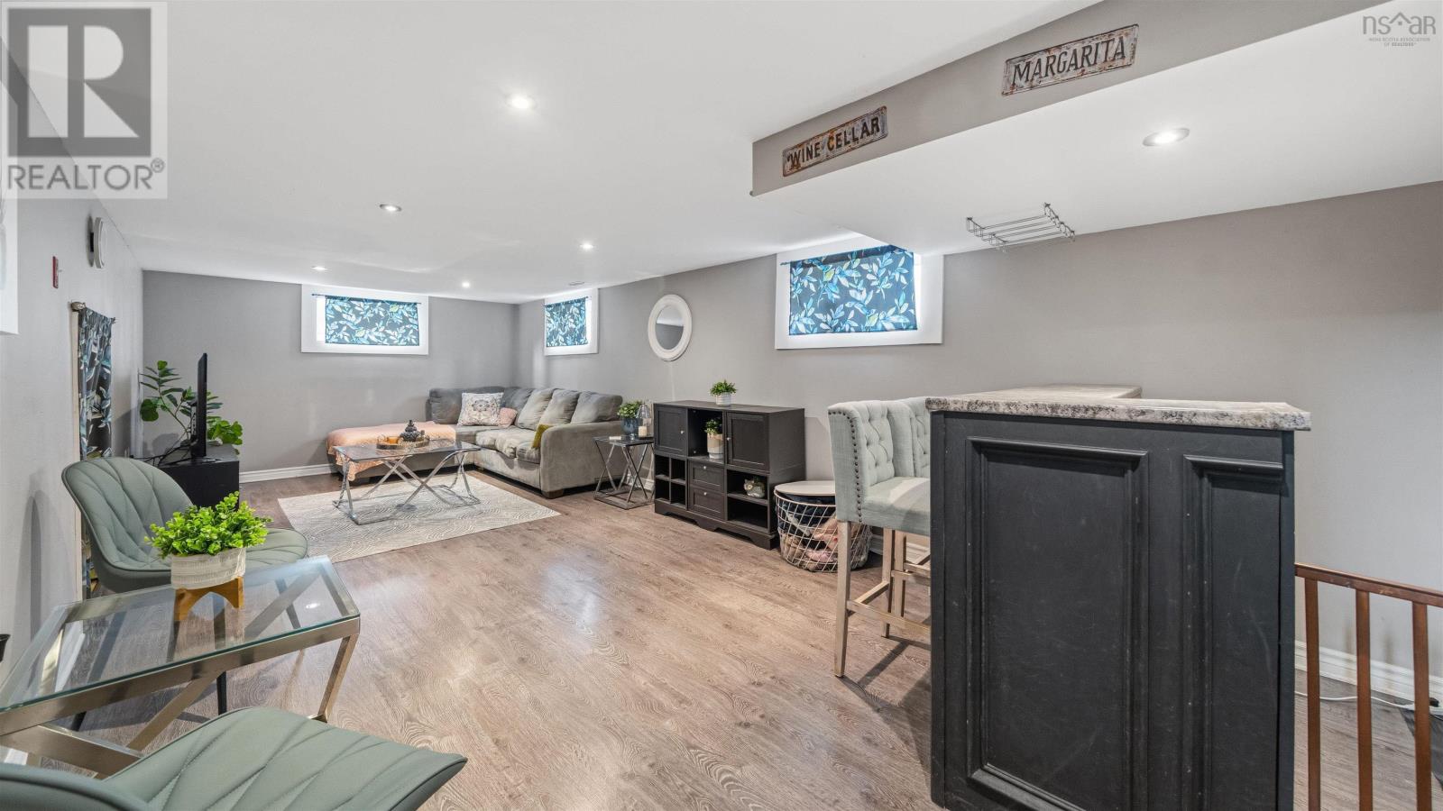 28 IRENE AVENUE - 28