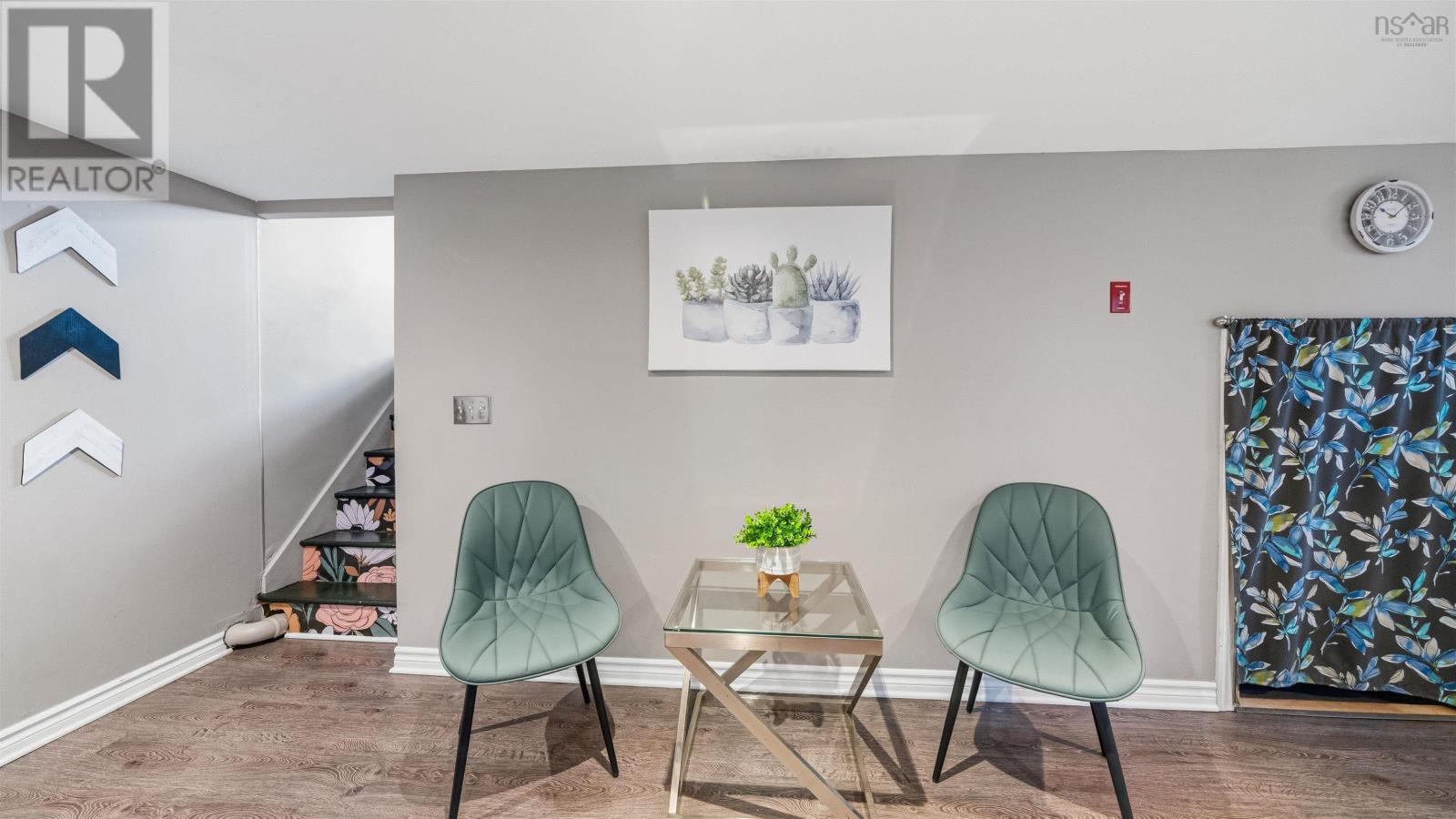 28 IRENE AVENUE - 35