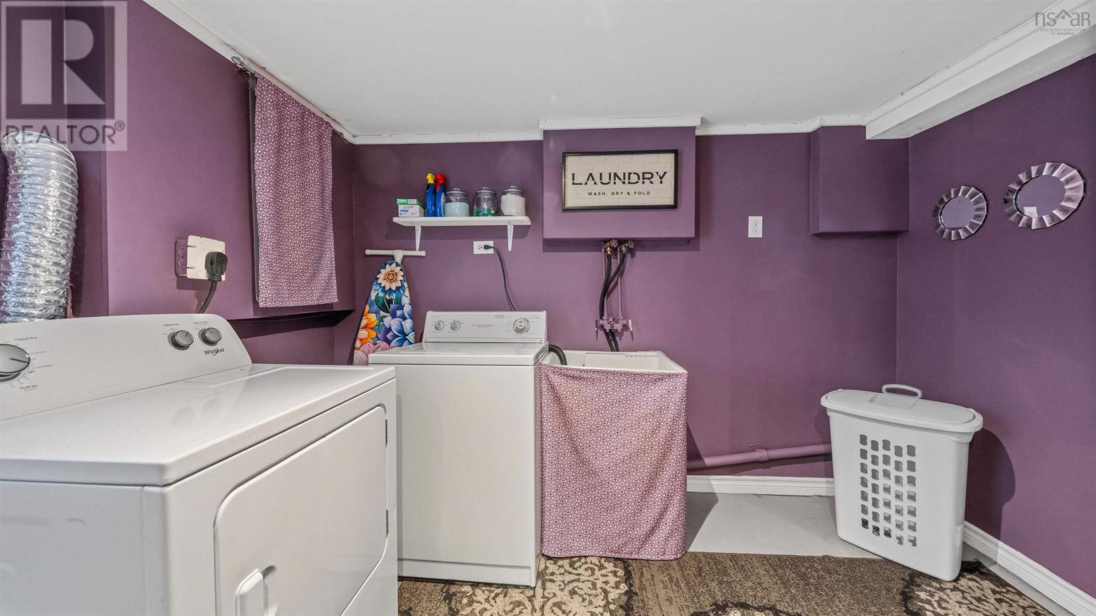 28 IRENE AVENUE - 38