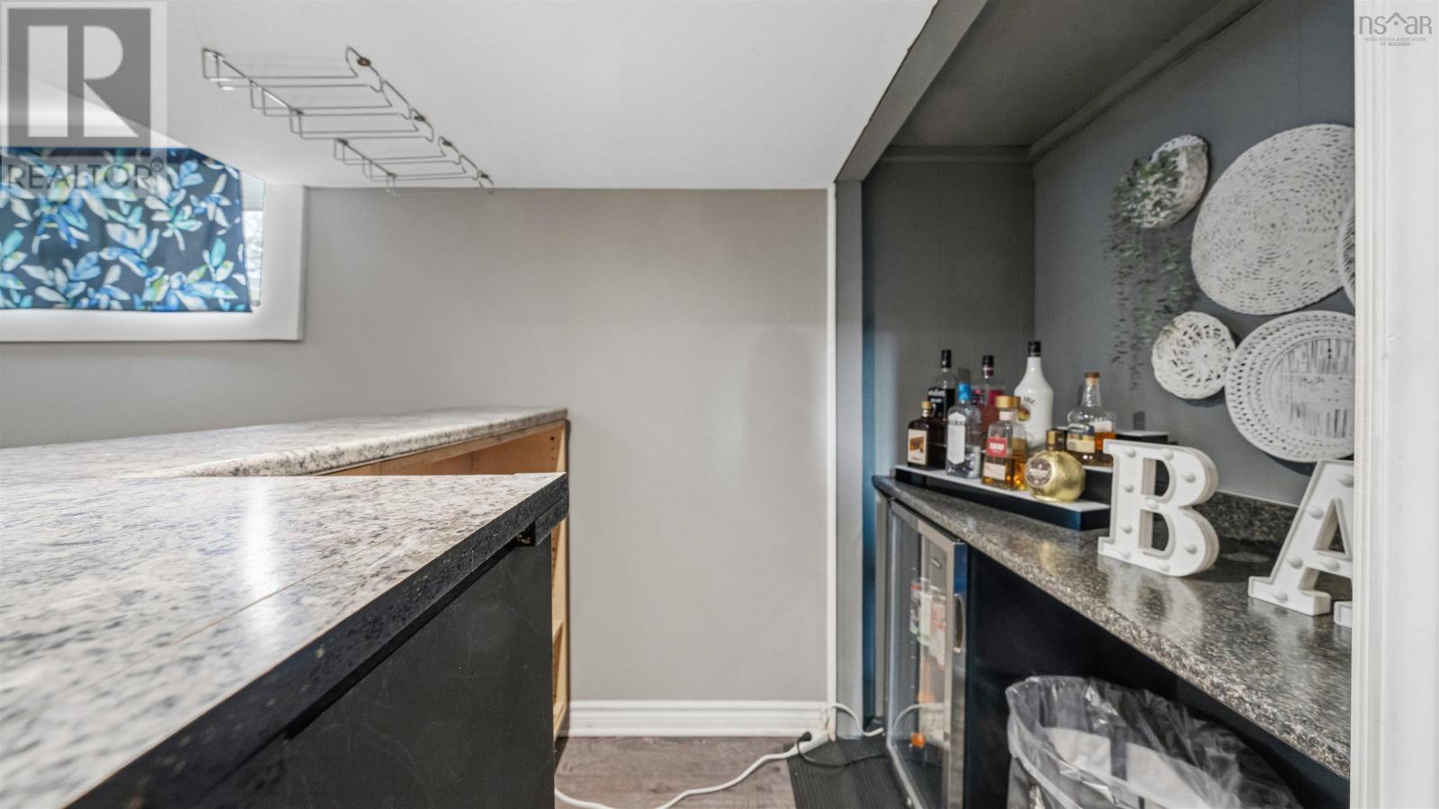 28 IRENE AVENUE - 34