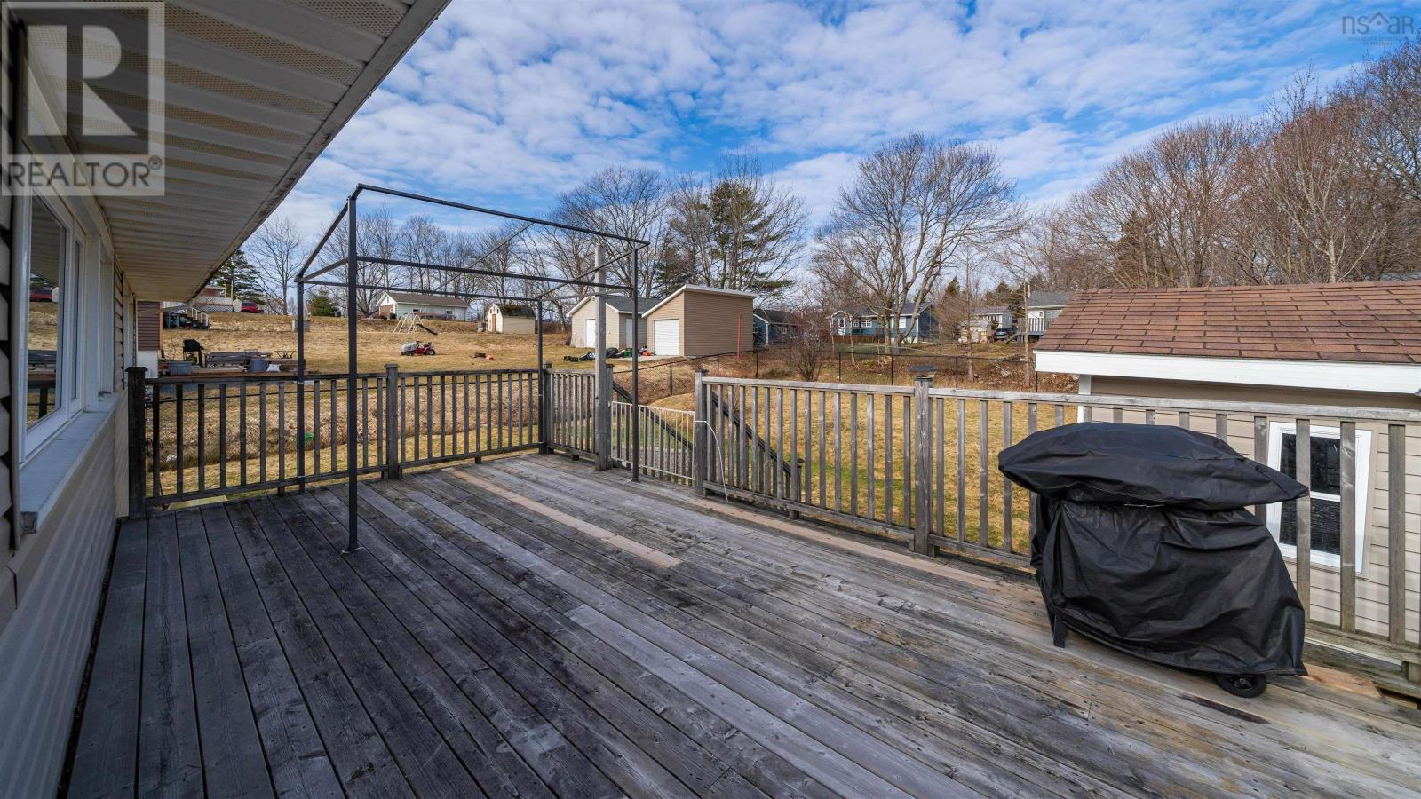 28 IRENE AVENUE - 42