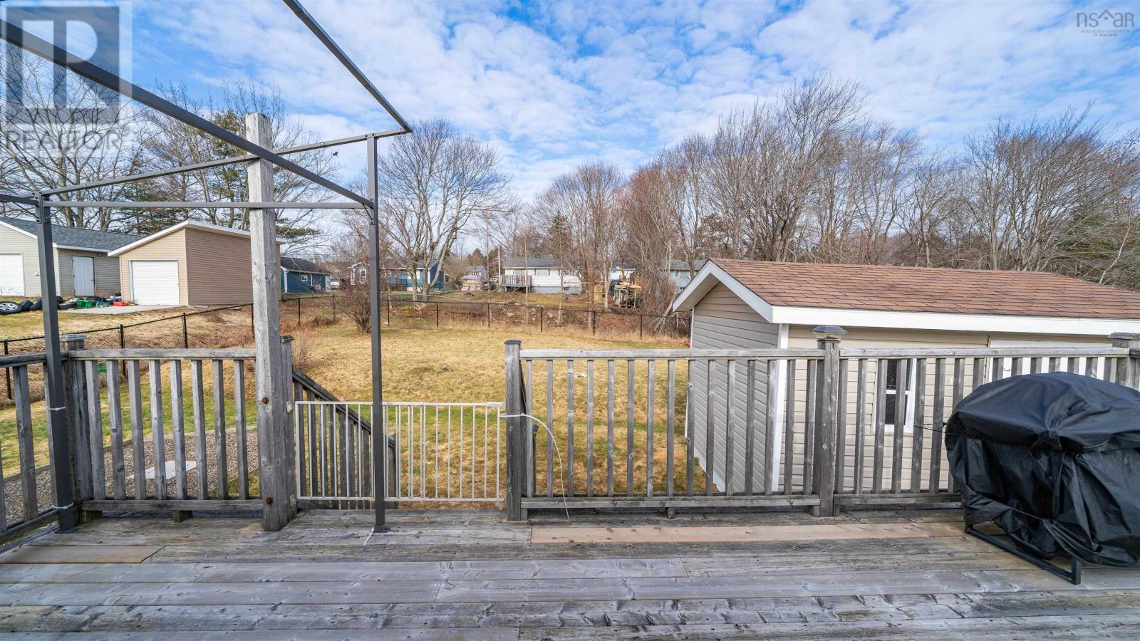 28 IRENE AVENUE - 44