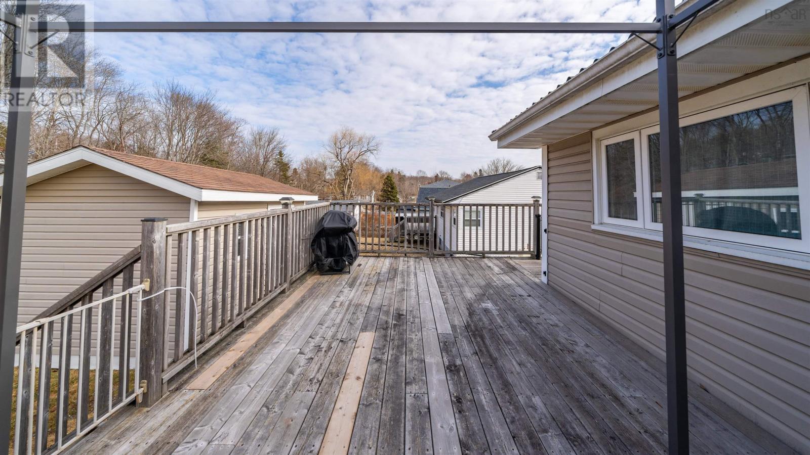 28 IRENE AVENUE - 45