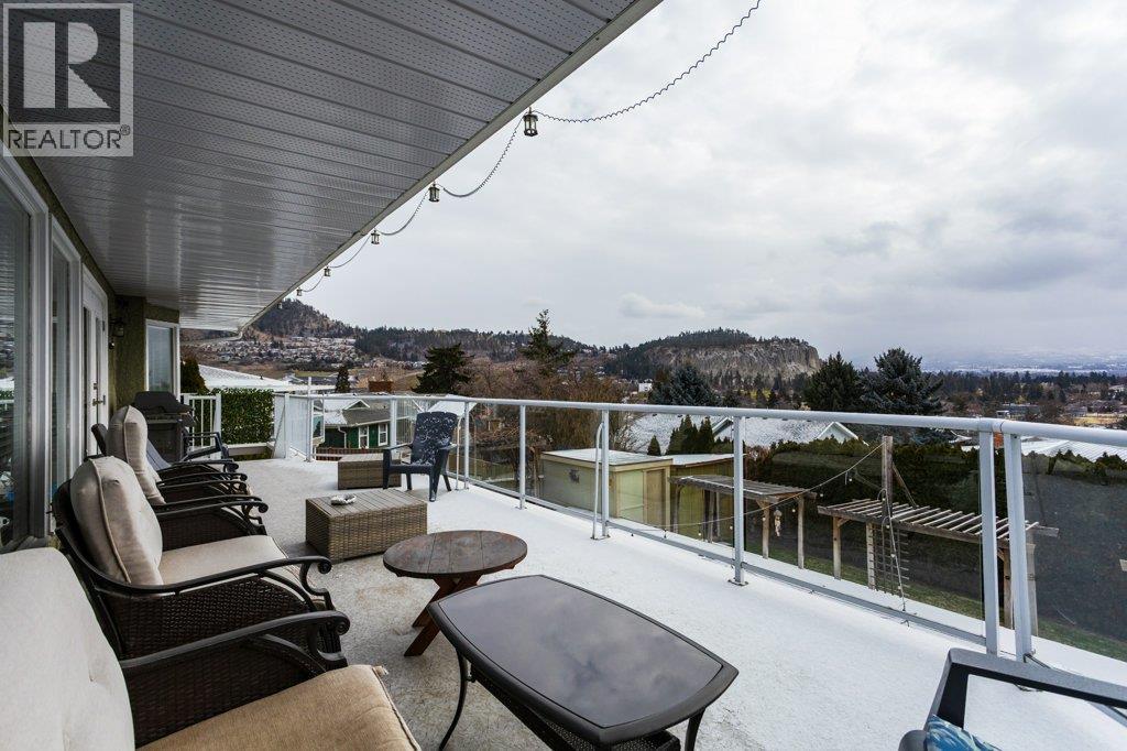  1769 Broadview Avenue, Kelowna